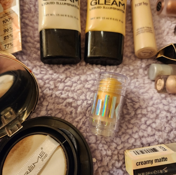 Multiple makeups - Picture 4 of 6